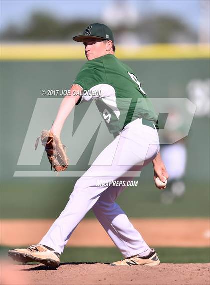 Thumbnail 3 in Reagan [Ronald] vs MacArthur [Douglas] photogallery.