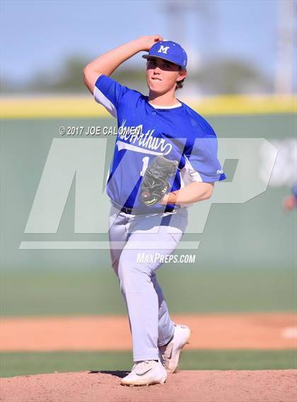 Thumbnail 1 in Reagan [Ronald] vs MacArthur [Douglas] photogallery.