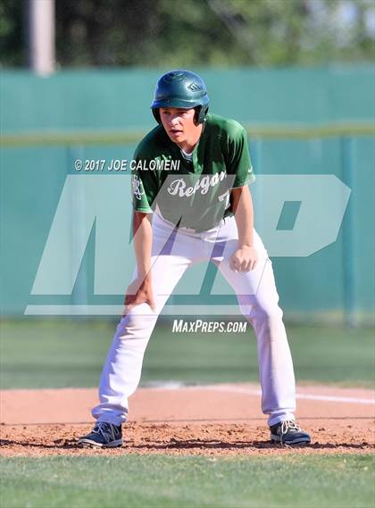 Thumbnail 1 in Reagan [Ronald] vs MacArthur [Douglas] photogallery.