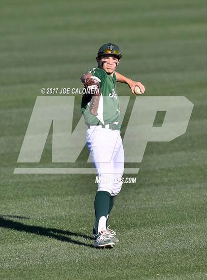 Thumbnail 1 in Reagan [Ronald] vs MacArthur [Douglas] photogallery.