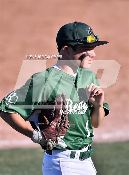 Thumbnail 2 in JV: Reagan [Ronald] vs MacArthur [Douglas] photogallery.