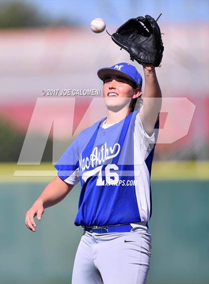 Thumbnail 2 in Reagan [Ronald] vs MacArthur [Douglas] photogallery.