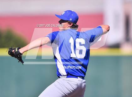 Thumbnail 3 in Reagan [Ronald] vs MacArthur [Douglas] photogallery.