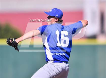 Thumbnail 3 in JV: Reagan [Ronald] vs MacArthur [Douglas] photogallery.