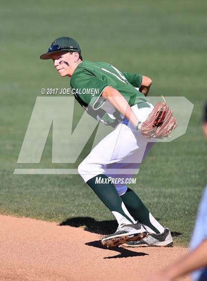 Thumbnail 1 in JV: Reagan [Ronald] vs MacArthur [Douglas] photogallery.