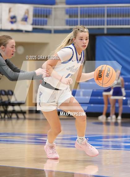 Thumbnail 1 in Southmoore @ Deer Creek photogallery.