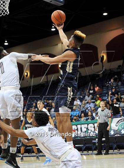 Thumbnail 1 in Madison vs Bonita Vista (CIF SDS D3 Final) photogallery.