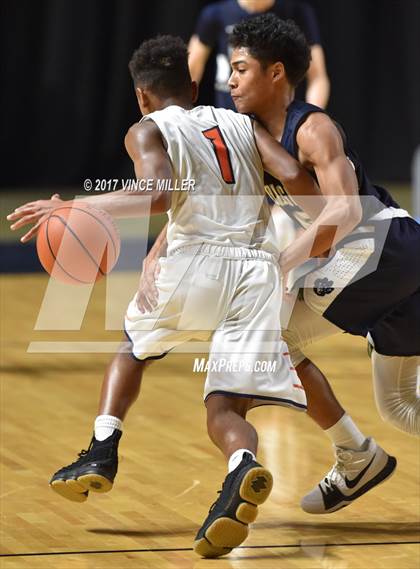 Thumbnail 3 in Cascade Christian vs. Decatur photogallery.