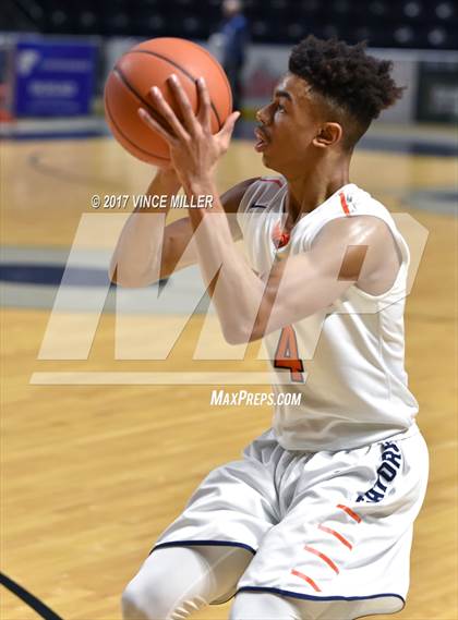 Thumbnail 3 in Cascade Christian vs. Decatur photogallery.