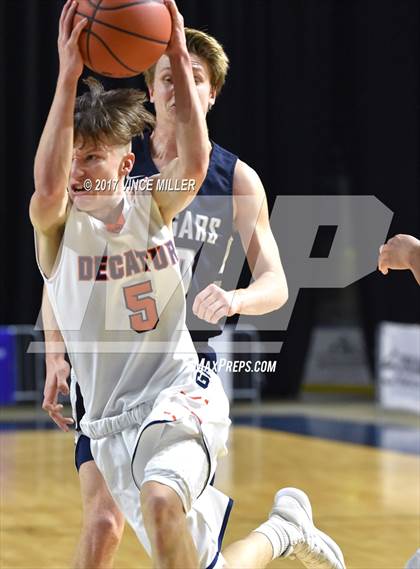 Thumbnail 1 in Cascade Christian vs. Decatur photogallery.