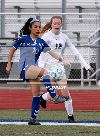 Thumbnail 2 in San Ramon Valley @ Davis (CIF NorCal D1 Semifinals) photogallery.