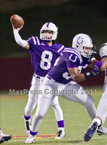 Thumbnail 2 in Manvel vs. Dayton (4A Region III Division II  Regional) photogallery.