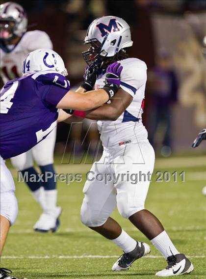 Thumbnail 3 in Manvel vs. Dayton (4A Region III Division II  Regional) photogallery.