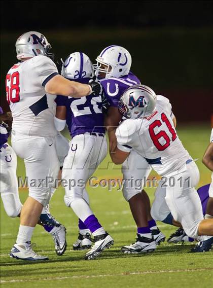 Thumbnail 3 in Manvel vs. Dayton (4A Region III Division II  Regional) photogallery.