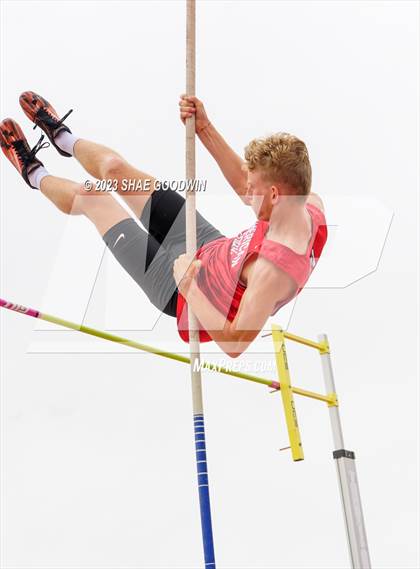 Thumbnail 3 in Caveman Classic Invitational photogallery.