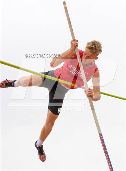 Thumbnail 2 in Caveman Classic Invitational photogallery.