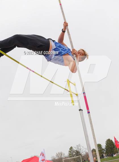 Thumbnail 3 in Caveman Classic Invitational photogallery.