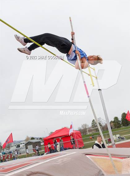Thumbnail 3 in Caveman Classic Invitational photogallery.
