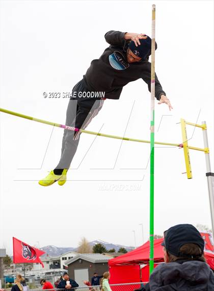 Thumbnail 3 in Caveman Classic Invitational photogallery.