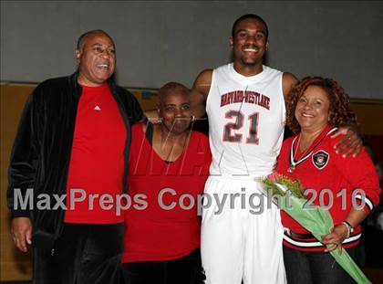 Thumbnail 3 in Harvard-Westlake Senior Night photogallery.