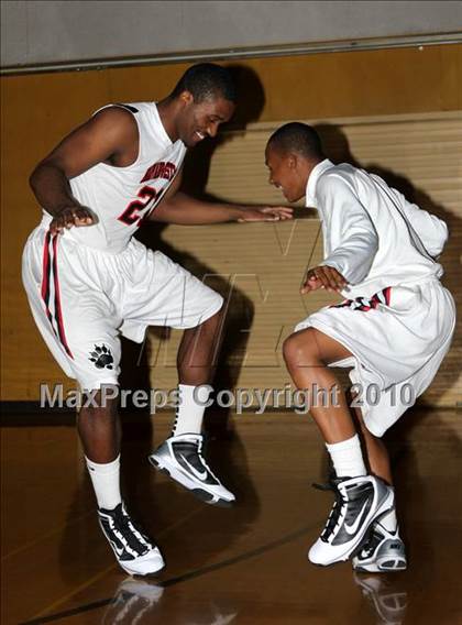 Thumbnail 3 in Harvard-Westlake Senior Night photogallery.