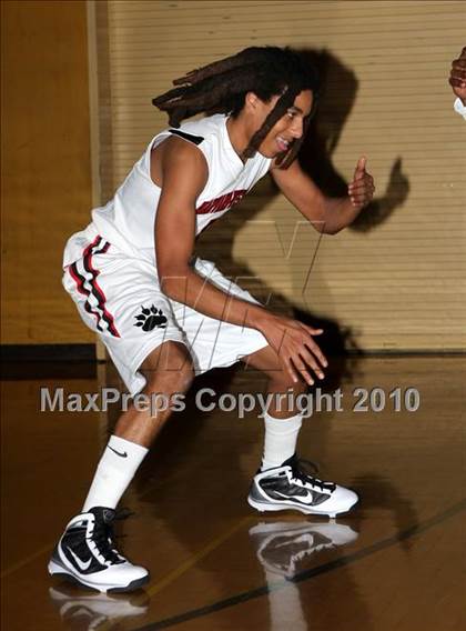 Thumbnail 2 in Harvard-Westlake Senior Night photogallery.