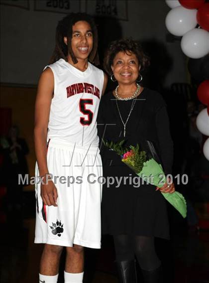 Thumbnail 3 in Harvard-Westlake Senior Night photogallery.