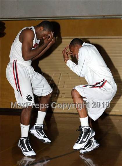 Thumbnail 2 in Harvard-Westlake Senior Night photogallery.