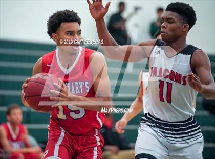 Thumbnail 3 in Fairfield vs. Saint Mary's (DLS Vontoure Classic) photogallery.