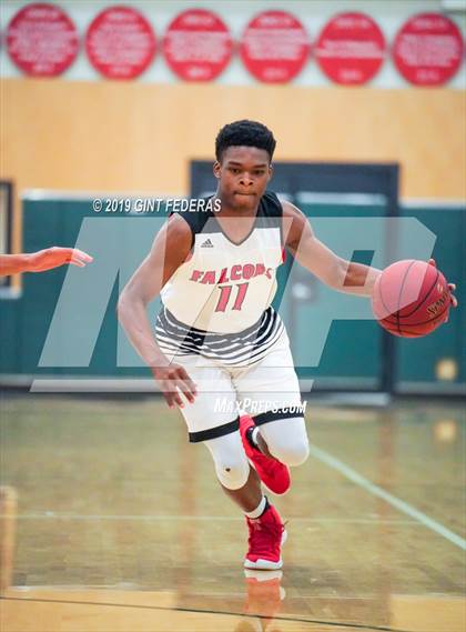 Thumbnail 1 in Fairfield vs. Saint Mary's (DLS Vontoure Classic) photogallery.