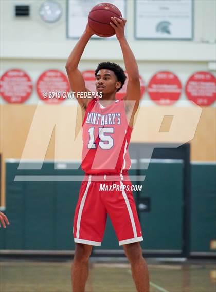 Thumbnail 3 in Fairfield vs. Saint Mary's (DLS Vontoure Classic) photogallery.