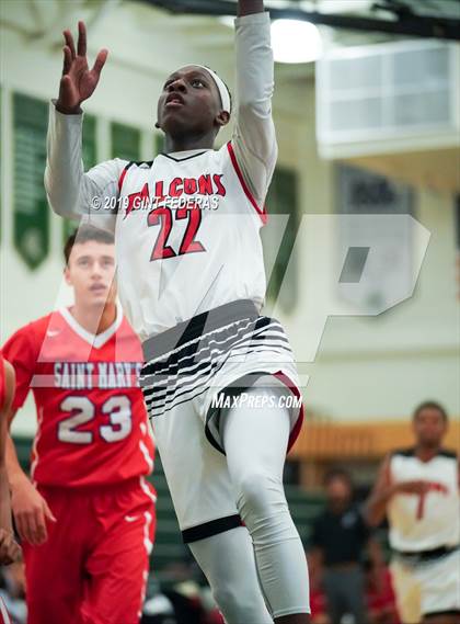 Thumbnail 3 in Fairfield vs. Saint Mary's (DLS Vontoure Classic) photogallery.