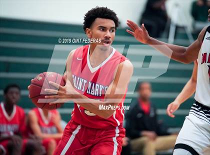 Thumbnail 2 in Fairfield vs. Saint Mary's (DLS Vontoure Classic) photogallery.