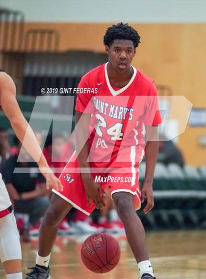 Thumbnail 2 in Fairfield vs. Saint Mary's (DLS Vontoure Classic) photogallery.