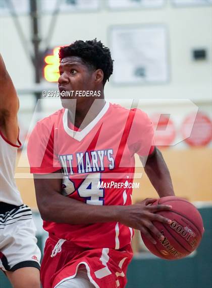 Thumbnail 1 in Fairfield vs. Saint Mary's (DLS Vontoure Classic) photogallery.