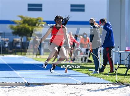 Thumbnail 3 in IMG Academy Invitational (Field Events) photogallery.