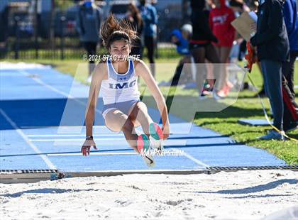 Thumbnail 3 in IMG Academy Invitational (Field Events) photogallery.