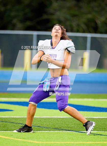 Thumbnail 1 in Spoto @ Sumner photogallery.