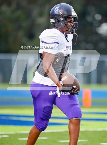 Thumbnail 1 in Spoto @ Sumner photogallery.