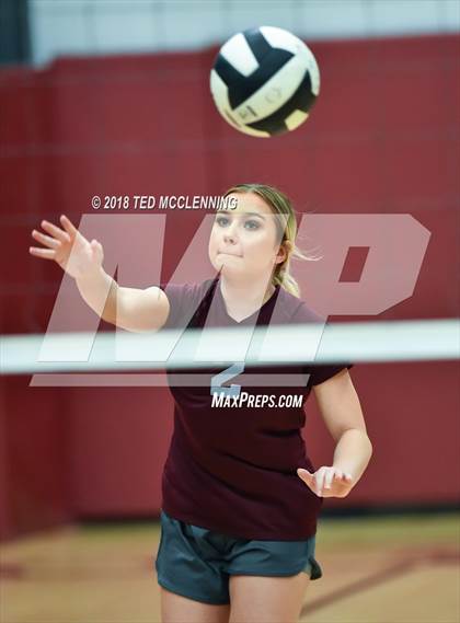 Thumbnail 3 in Valley Springs @ Perryville photogallery.