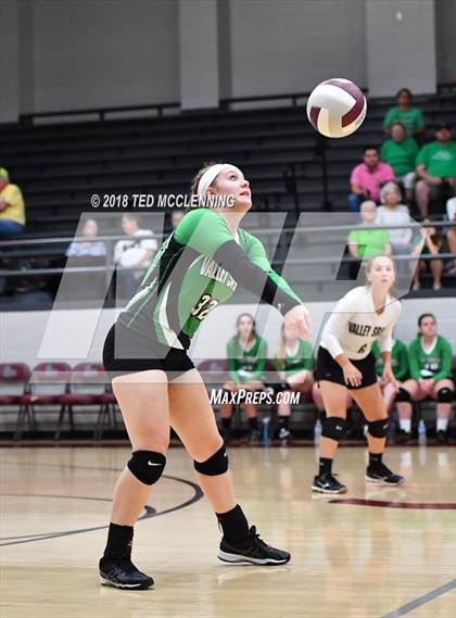 Thumbnail 2 in Valley Springs @ Perryville photogallery.