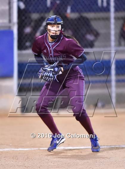Thumbnail 1 in Los Fresnos vs Lee [Robert E.] (Southside Tournament) photogallery.