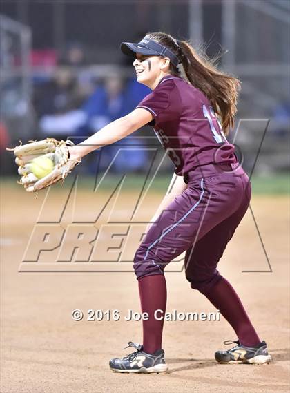 Thumbnail 2 in Los Fresnos vs Lee [Robert E.] (Southside Tournament) photogallery.