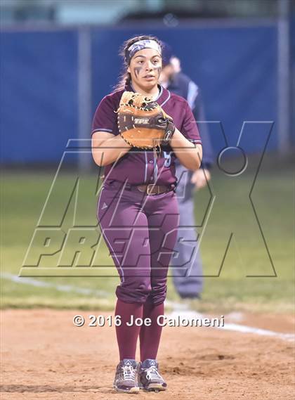 Thumbnail 1 in Los Fresnos vs Lee [Robert E.] (Southside Tournament) photogallery.