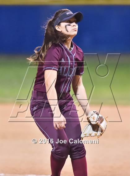 Thumbnail 2 in Los Fresnos vs Lee [Robert E.] (Southside Tournament) photogallery.
