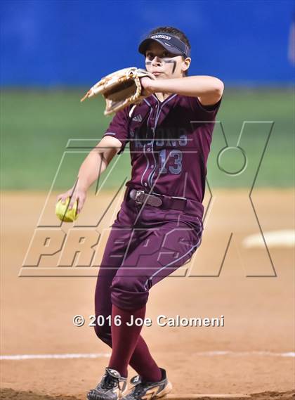 Thumbnail 2 in Los Fresnos vs Lee [Robert E.] (Southside Tournament) photogallery.