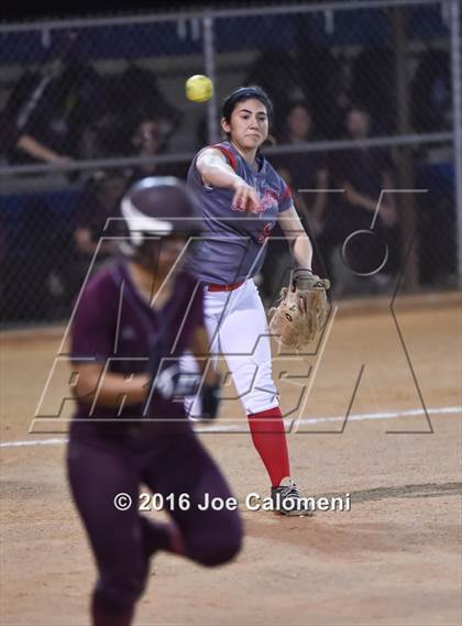 Thumbnail 1 in Los Fresnos vs Lee [Robert E.] (Southside Tournament) photogallery.