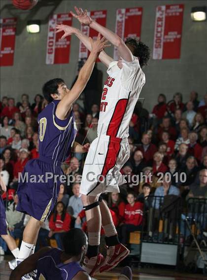 Thumbnail 2 in Boulder @ Regis Jesuit (5A Sweet 16) photogallery.