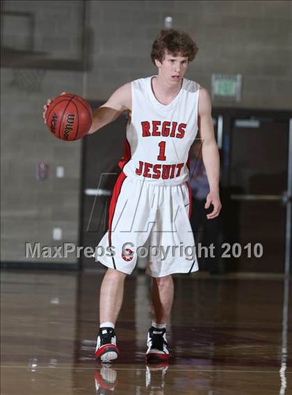 Thumbnail 3 in Boulder @ Regis Jesuit (5A Sweet 16) photogallery.