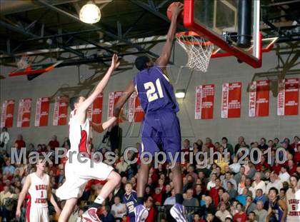 Thumbnail 3 in Boulder @ Regis Jesuit (5A Sweet 16) photogallery.